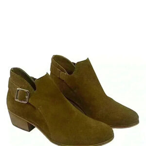 Susina Any Women’s Brown Suede Ankle Booties Side Buckle Size 8M